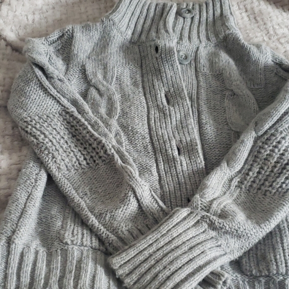 Womens size L sweater - Picture 4 of 5